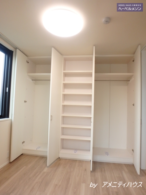 収納　●コチラの収納、実は　ウゴキマスっ！！