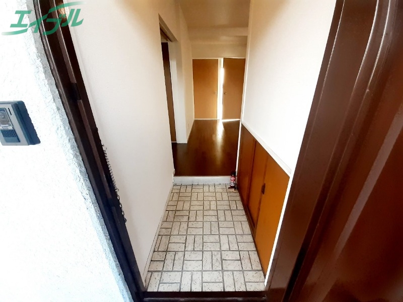 玄関　同型参考写真