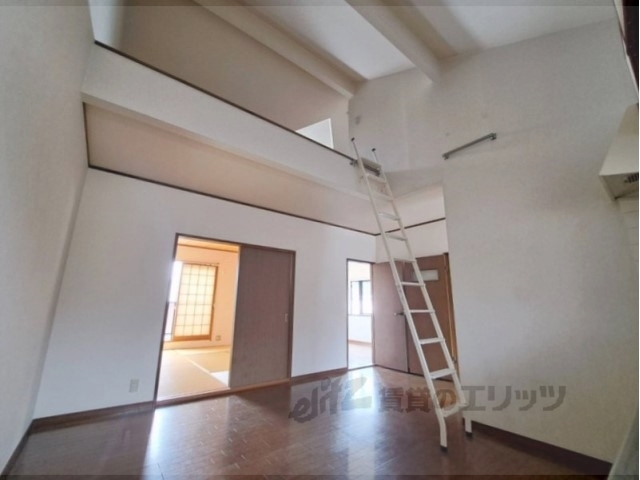 居室・リビング　リビング