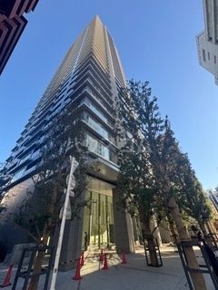 【クラッシィタワー新宿御苑の建物外観】