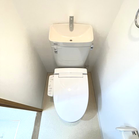 トイレ　清潔感のあるトイレです