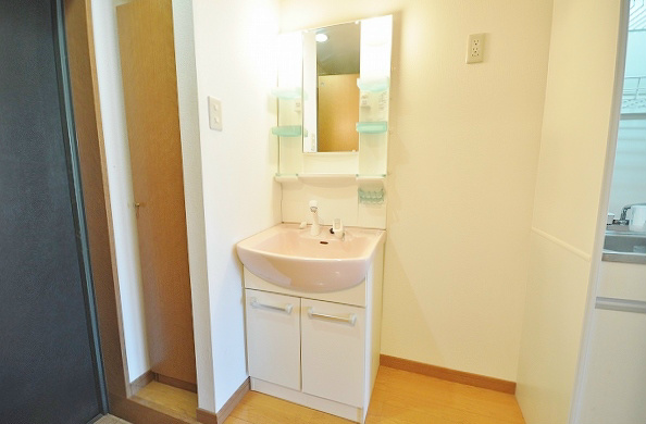 洗面設備　洗髪洗面化粧台