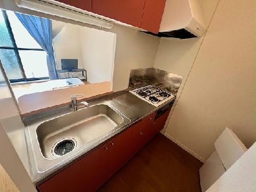 キッチン　設備・仕様は号室により異なる為、現状を優先いたします。