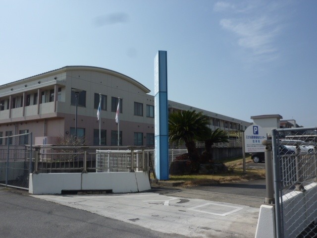 病院　長崎県立こども医療福祉センター（病院）まで1092m