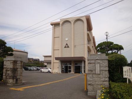 中学校　北諫早中学校（中学校）まで619m