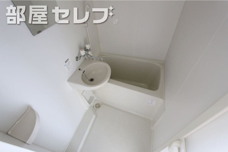 バス・シャワールーム　他号室の写真です。