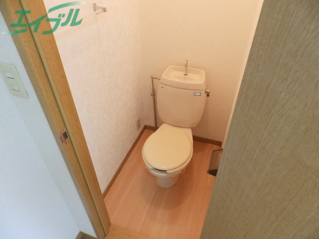 トイレ　※同棟同型１０１の写真です