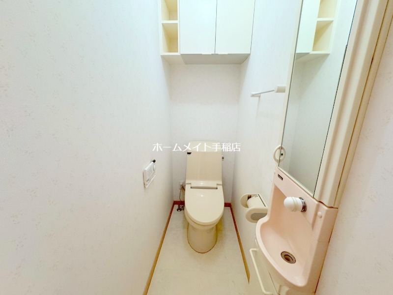 トイレ　ウォシュレット付きで快適な環境です♪