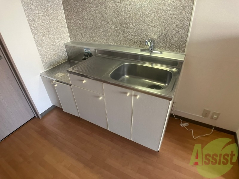 キッチン　キッチンはスペースも広々していて使いやすそうですよ！