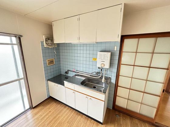 キッチン　※別部屋の写真です