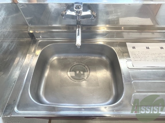 洗面設備　洗面台がございませんので歯磨きはコチラでお願い致します。