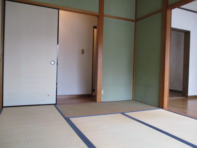 収納　別室参照