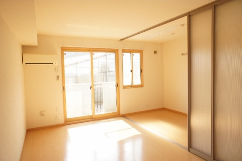 居室・リビング　図面と現状に相違がある場合には現状を優先