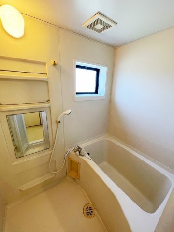バス・シャワールーム　日々の暮らしに欠かせないお風呂です