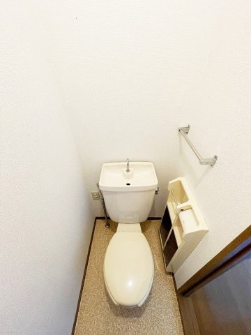 トイレ　トイレもきれいです