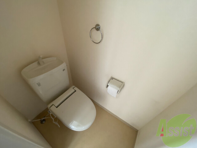 トイレ　トイレはシンプルですが清潔感がありますね。