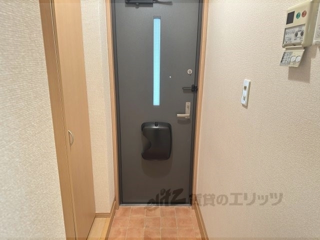 エミネンス西京極の玄関写真