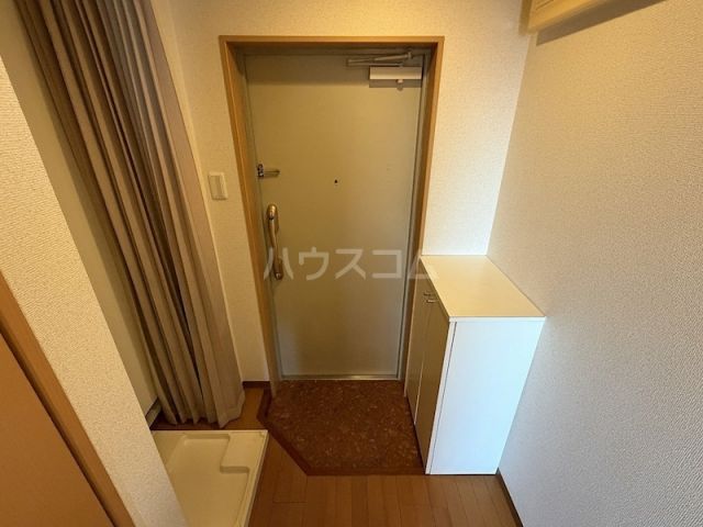 ザ・レジデンス元魚の玄関写真
