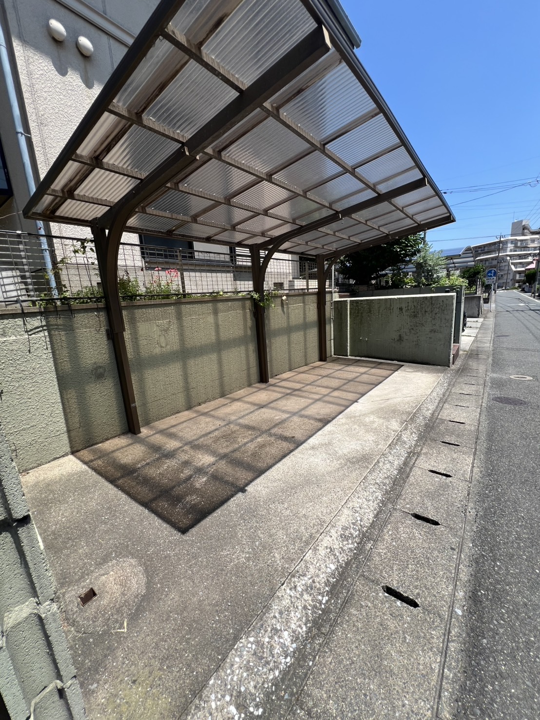 駐車場　カーポート
