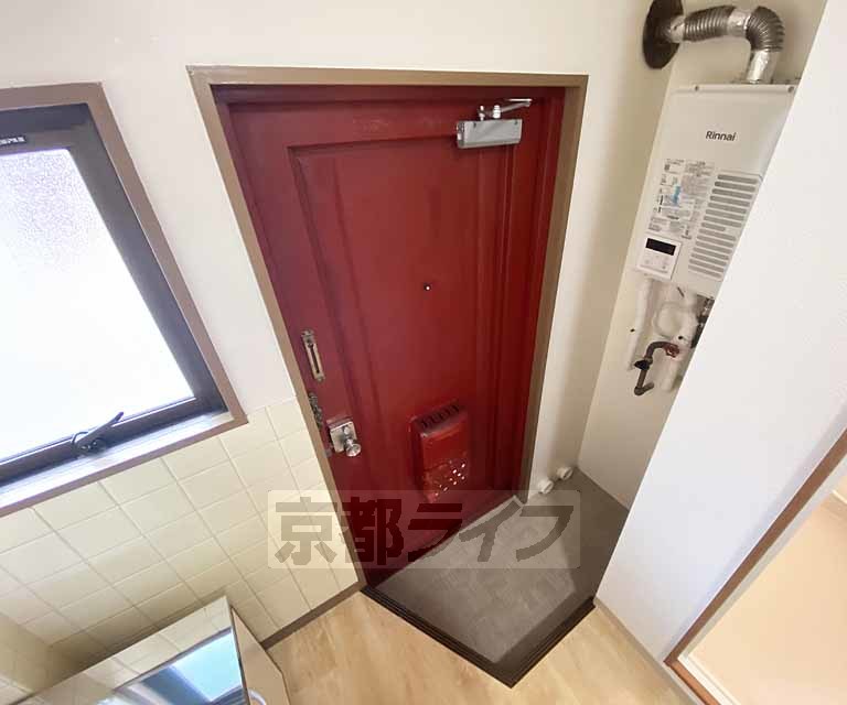 玄関　大きな段差がありません