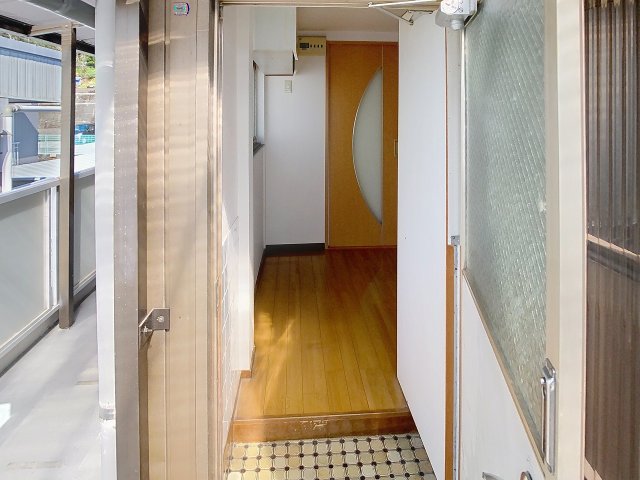 玄関　2025年3月撮影