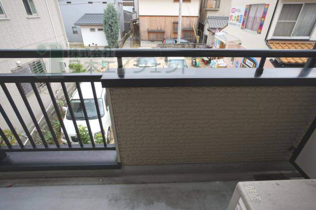 バルコニー　バルコニー