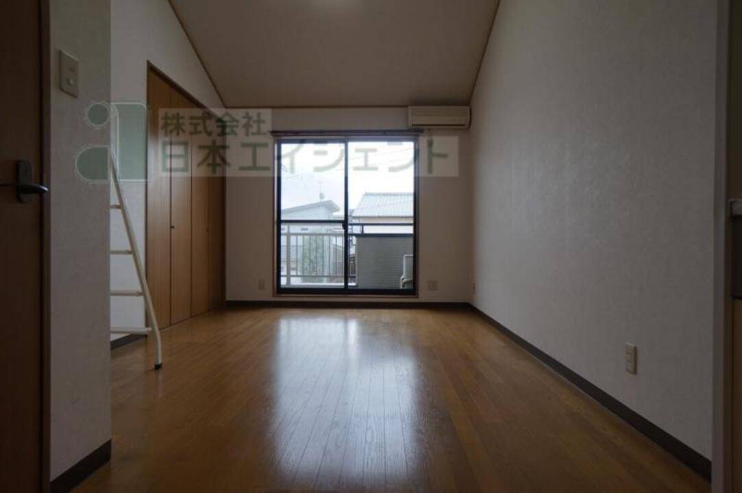 居室・リビング　リビング