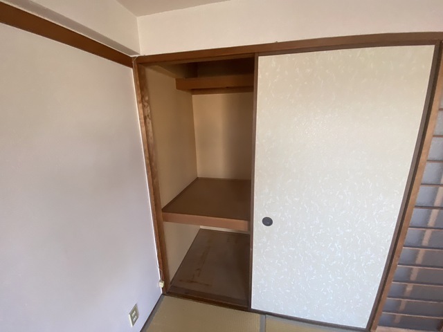 収納　※別号室の写真です。