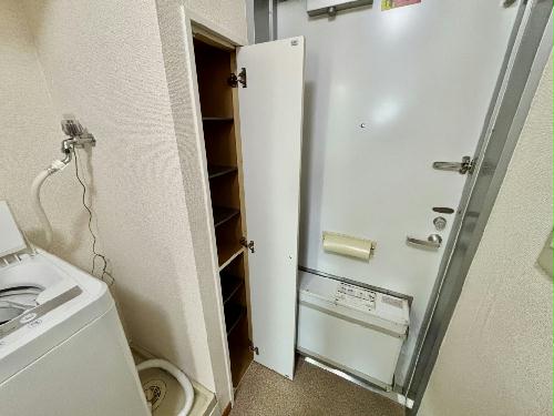 玄関　設備・仕様は号室により異なる為、現状を優先いたします。
