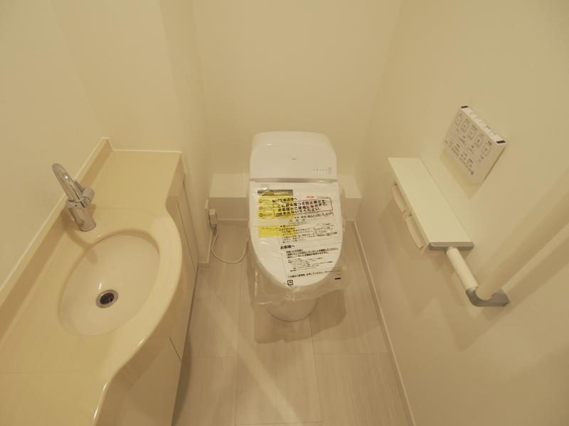 トイレ　トイレ