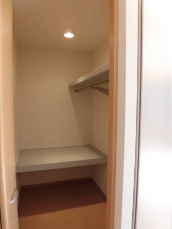 収納　大容量のウォークインクローゼットです。