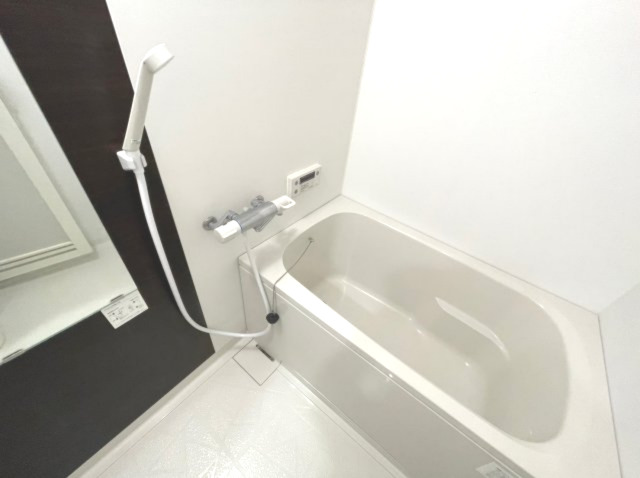 バス・シャワールーム　詳細は、RISUMO江坂本店→06-6155-7137まで♪