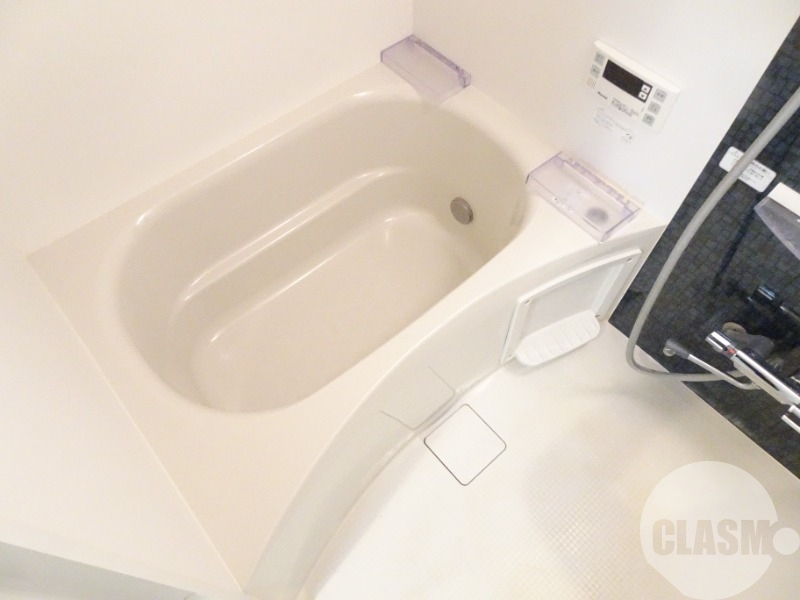 バス・シャワールーム　浴室乾燥機＆追い焚き機能付きバス♪