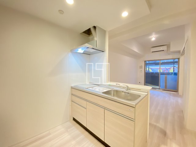 キッチン　セレニテ難波グランデシュッド　キッチン