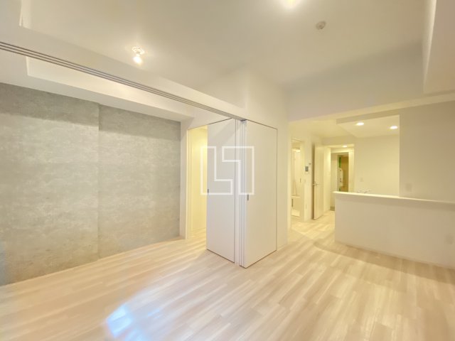 居室・リビング　セレニテ難波グランデシュッド　リビング