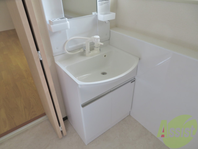 洗面設備　独立洗面台もいれています。これで朝の準備が楽になります。