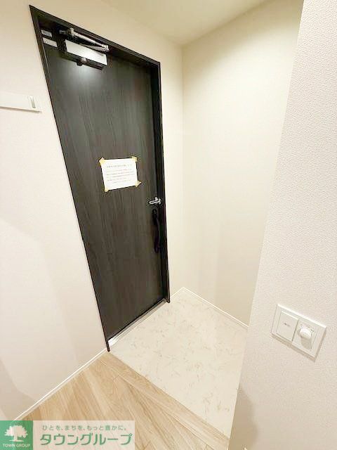 玄関　キッチン