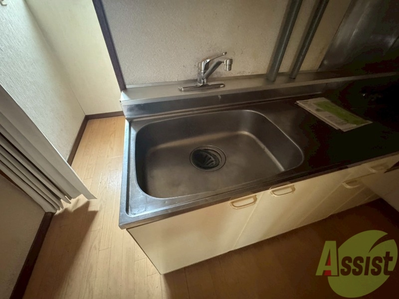 洗面設備　こちらに洗面台があります。朝の洗顔はこちらで。