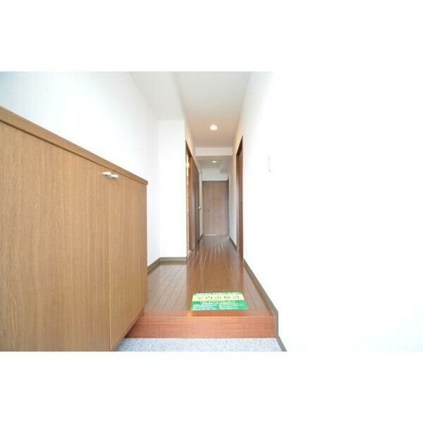 玄関　ゆったりとした玄関です