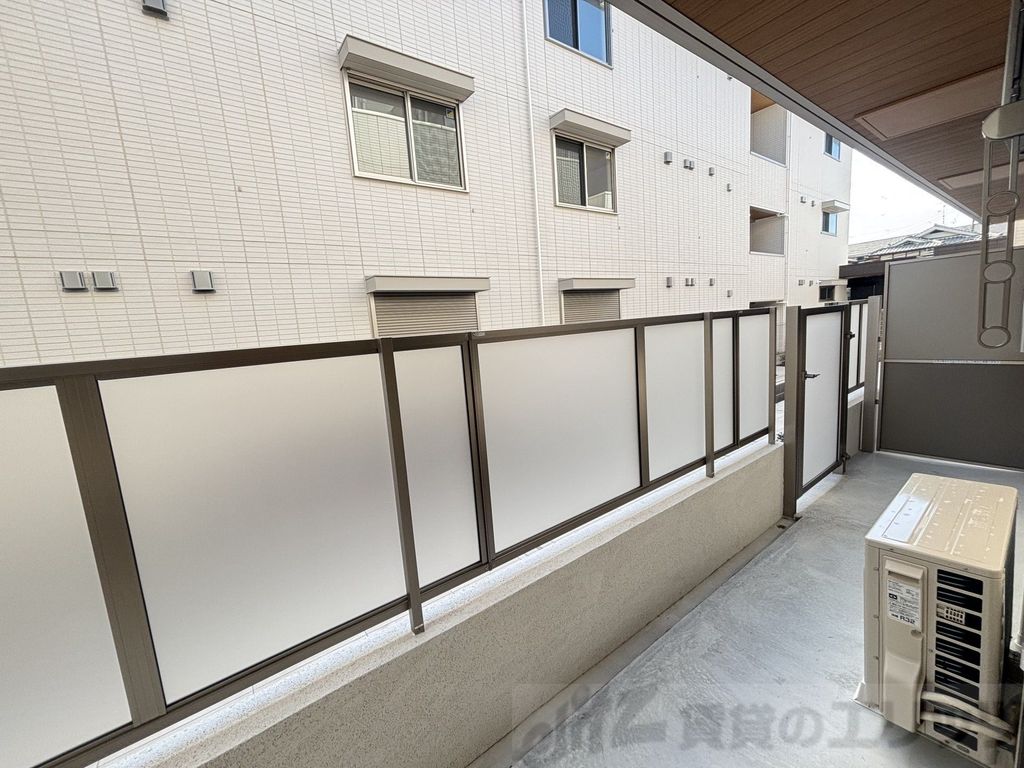 バルコニー　バルコニー