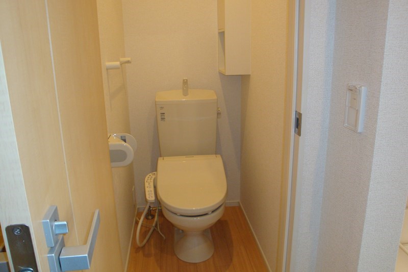 トイレ　※写真は別部屋のものです。（参考）