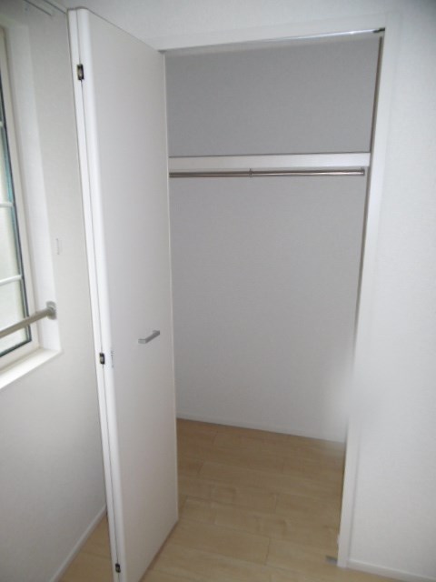 収納　※写真は別部屋のものです。（参考）