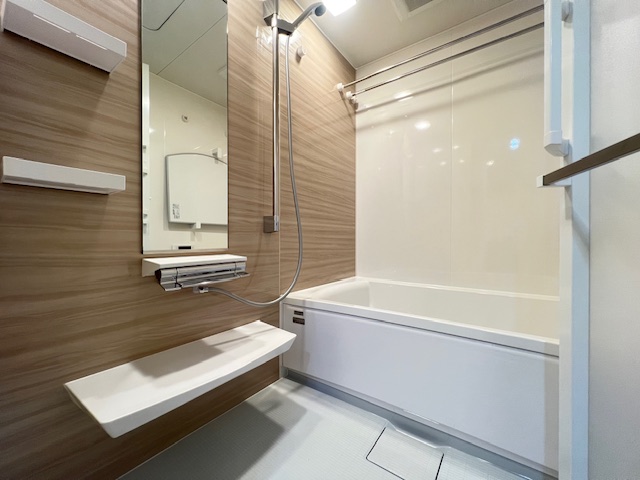 バス・シャワールーム