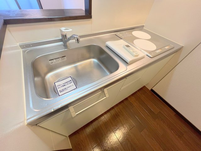 キッチン　ＩＨコンロなのでお掃除らくらく