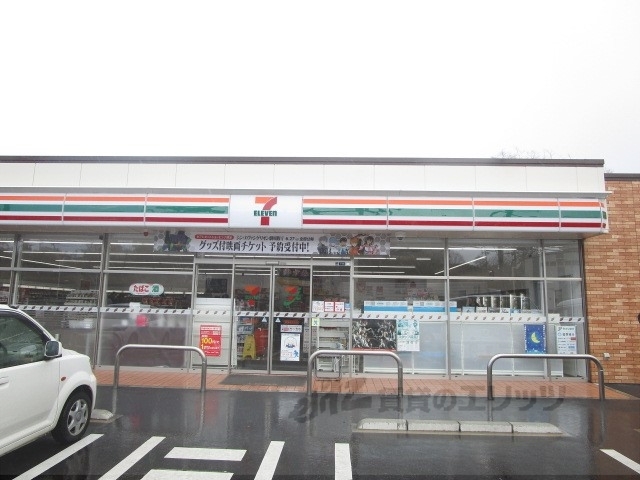 コンビニ　セブンイレブン草津南笠町店（コンビニ）まで600m