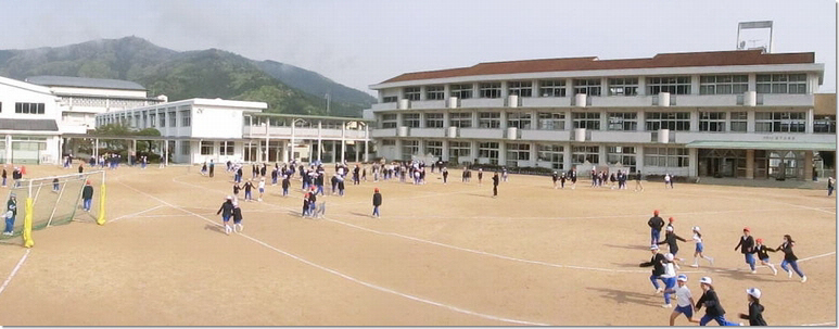 小学校　城下小学校（小学校）まで1756m