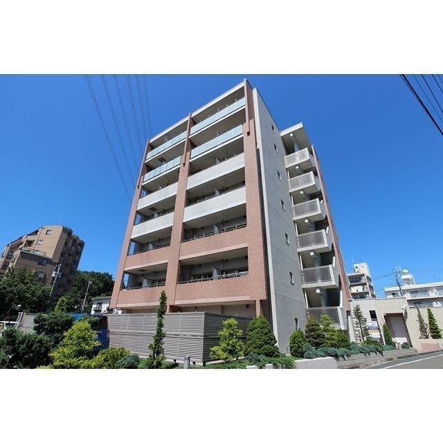 建物外観　重厚感のある外観です。