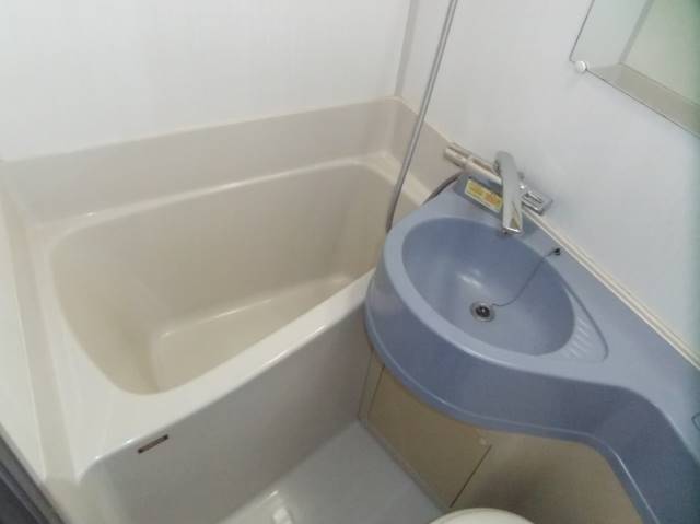 バス・シャワールーム　バス