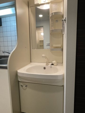 洗面設備　忙しい朝には欠かせない洗面所です