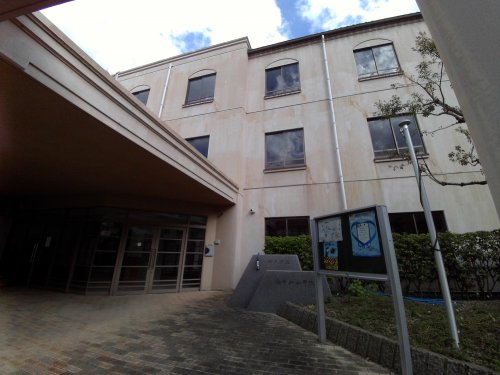 小学校　神戸市立会下山小学校（小学校）まで476m